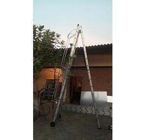 Aluminium Folding Ladder 6 Feet With 4 Wheels, Thickness 3mm