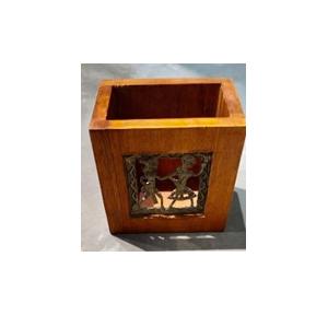 Sirohi Pen Stand With Dhokra Art Mango Wood L: 9.5 X W: 6.5 X H:9.5 cm