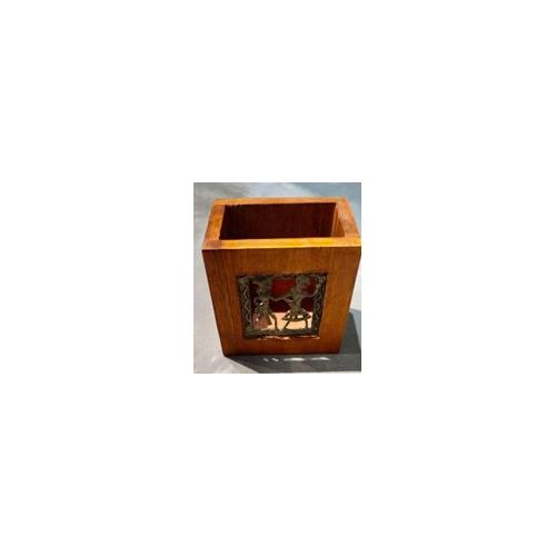 Sirohi Pen Stand With Dhokra Art Mango Wood L: 9.5 X W: 6.5 X H:9.5 cm