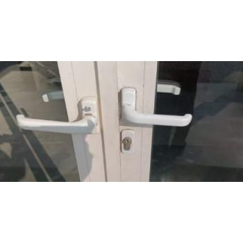 Pego UPVC Transmission L Shape Aluminum Door Handle  SL 34M  White Color