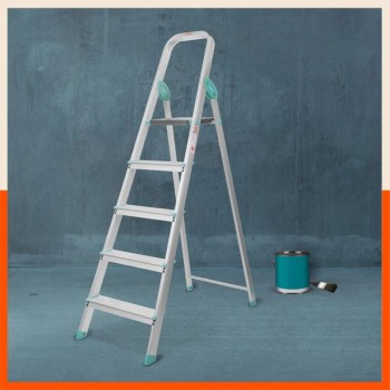 Bathla Advance Carbon Foldable Ladder Domestic Type Aluminum . 5 Step