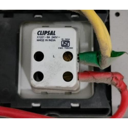 Clipsal X universal switch X1021 6A 240V