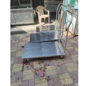 Steel 202 Platform Trolley Size: 24x36x30 Inch With Pipe 30mm Tube Frame & 1.2 mm SS Sheet 4 Inch Wheel Capacity: upto 300 Kg