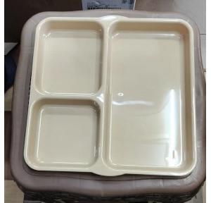 Cambro Nilkamal 3 Compartment Plate 10103CW1333 Without Lid Polycarbonate W24.8xD24.3xH2.7 CM Beige