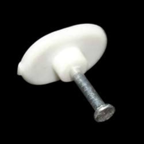 Cable Clips White Casing With Metal Nails 15mm