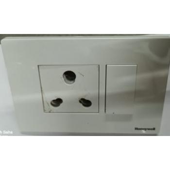 Honeywell Front Plate Surface Box With Socket And Switch EW2103WHI EVO 3M White