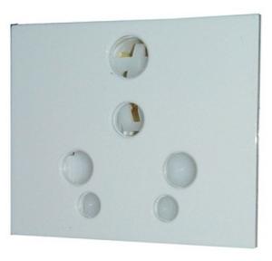 Cona 6/16A Universal Raised Socket With Shutter, 14171