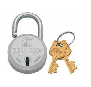 Godrej 3 keys 7 Lever Freedom Padlock, 7665