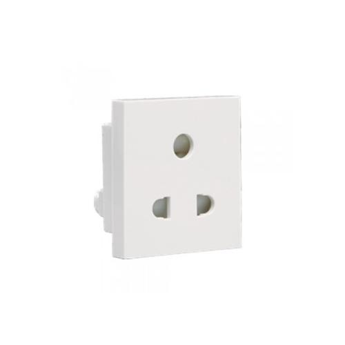 Crabtree Athena 6A 3 Pin Shuttered Socket, ACAKPXW063