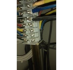 Electrical PVC Connector 16 Sqmm 76A