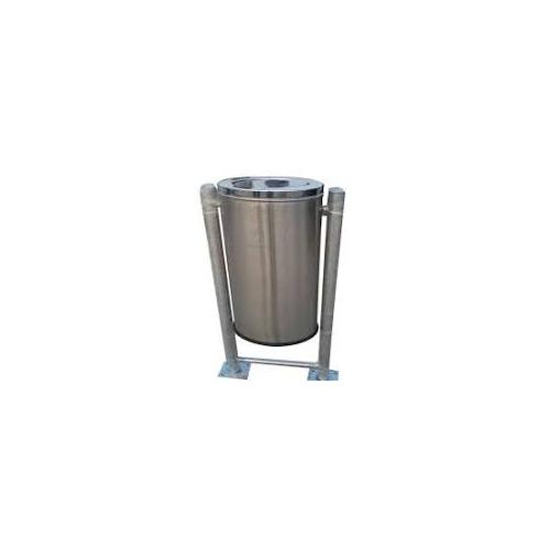 Pole Mounted Dustbin Size18x24 Inch  SS202 65 Ltr