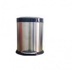 Plain Pedal Dustbin Dlx With Plastic Lid SS202 5 Ltr 7x11 Inch