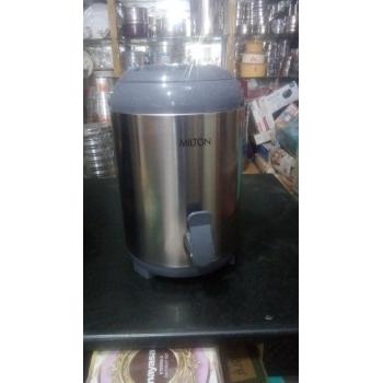 Milton Beverage Dispenser Stainless Steel Water Bottle, 4.25 L