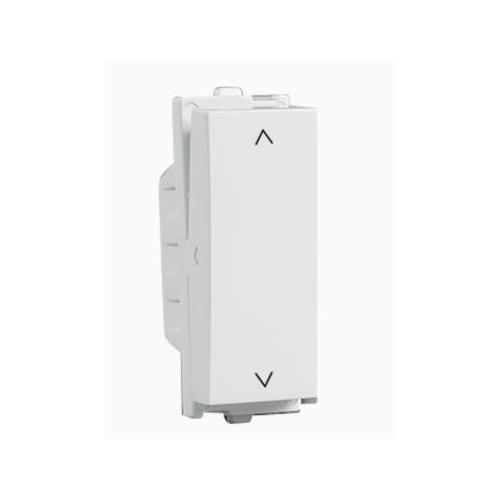 Crabtree Verona 10AX Two Way Switch, ACVSXXW102