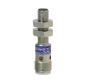 Schneider 2.5mm M8 1 NO PNP Three Wire Metal 10-36V DC Flush Mountable Threaded Inductive Sensor, Length 51mm, XS608B1PAM12