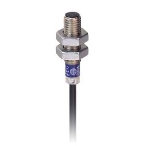 Schneider 2.5mm M8 1 NO PNP Three Wire Metal 10-36V DC Flush Mountable Threaded Inductive Sensor, Length 51mm,  XS608B1PAL2