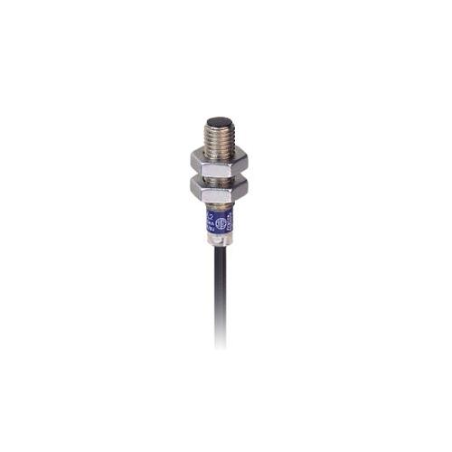 Schneider 2.5mm M8 1 NO PNP Three Wire Metal 10-36V DC Flush Mountable Threaded Inductive Sensor, Length 51mm,  XS608B1PAL2