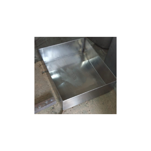 Water Dispenser Tray, SS304, Size - 650 x 550 x 100 mm
