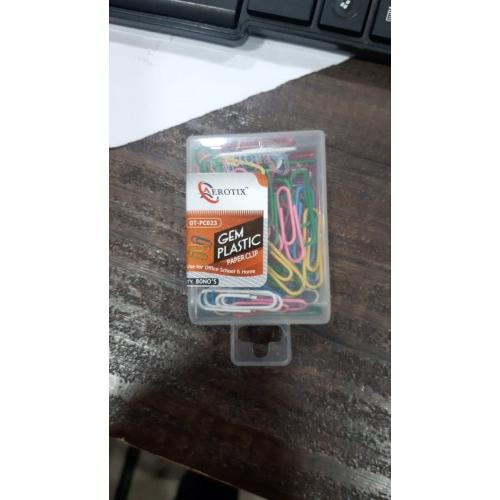 U Shaped Paper Clips Colored, Size: 28 mm, (Pack of 80 Pcs)