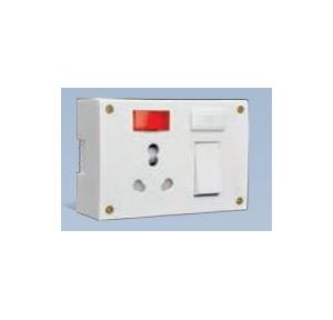Anchor Penta Ivory 6A/16A Capton, 5-In-1 with Box and 4 Fixing Holes 240V 50Hz, 51103