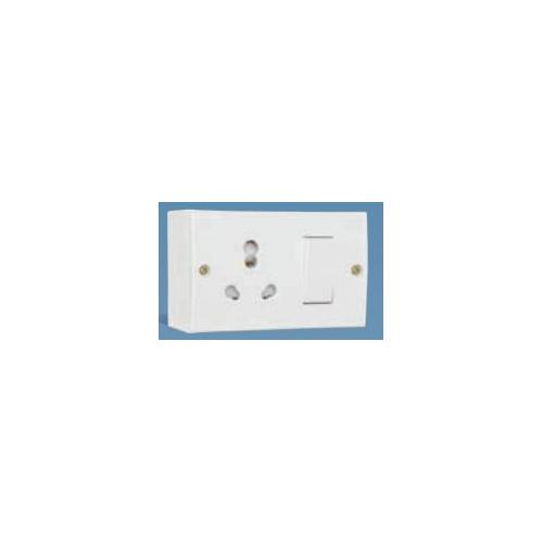 Anchor Penta Ivory Capton 6A/16A SS Combined with 2 Fixing Holes 240V 50Hz, 50970