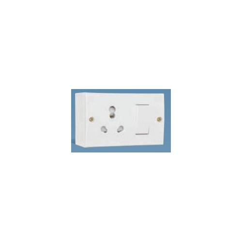 Anchor Penta White Capton 6A/16A SS Combined with 2 Fixing Holes 240V 50Hz, 39999